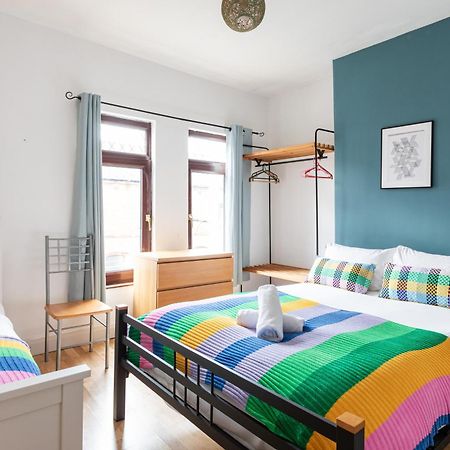 Belfast City - 3 Bedroom Cosy Home - Walking Distance To City Extérieur photo