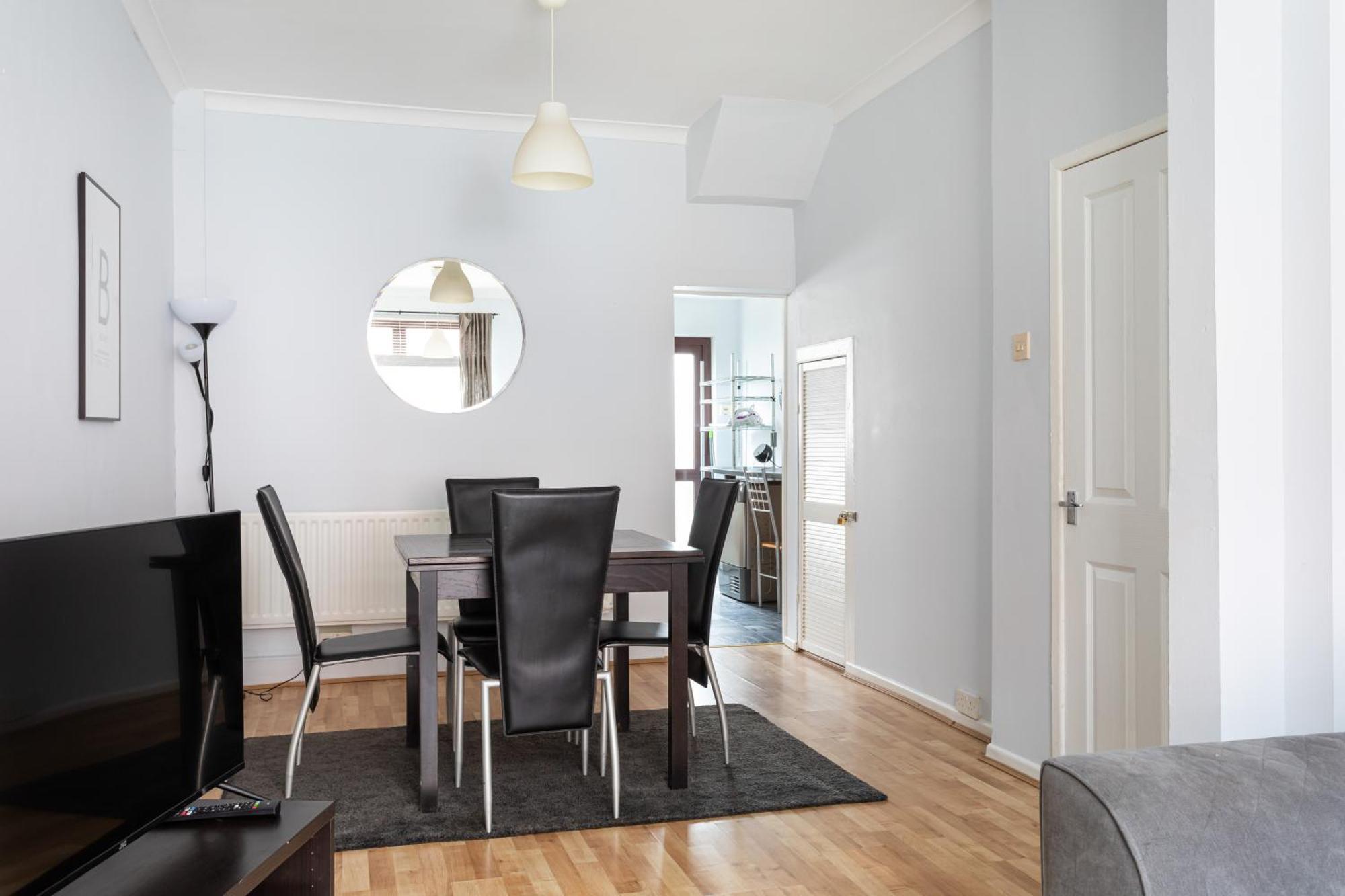 Belfast City - 3 Bedroom Cosy Home - Walking Distance To City Extérieur photo